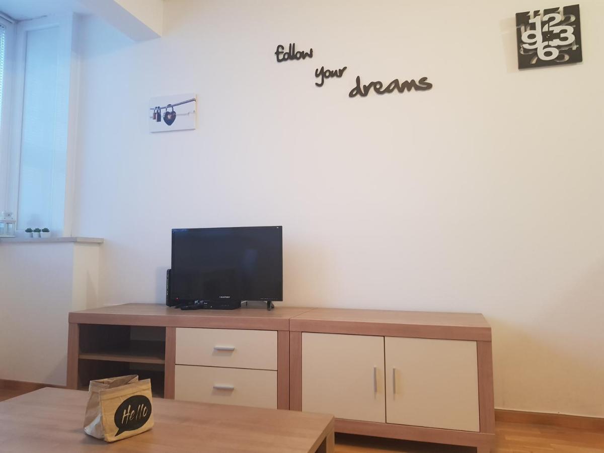Appartement Kiki With A Sea View, Free Wifi, For 2 Persons *